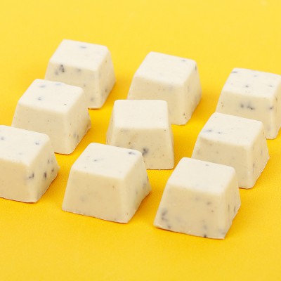 牛奶白巧克力喜糖批发休闲儿童零食结婚散装网红糖果（代可可脂）图2