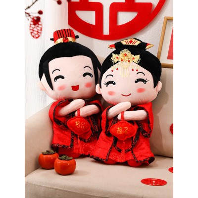 压床娃娃摆件一对结婚中式抱枕婚房布置床头喜娃公仔婚庆用品大全图2